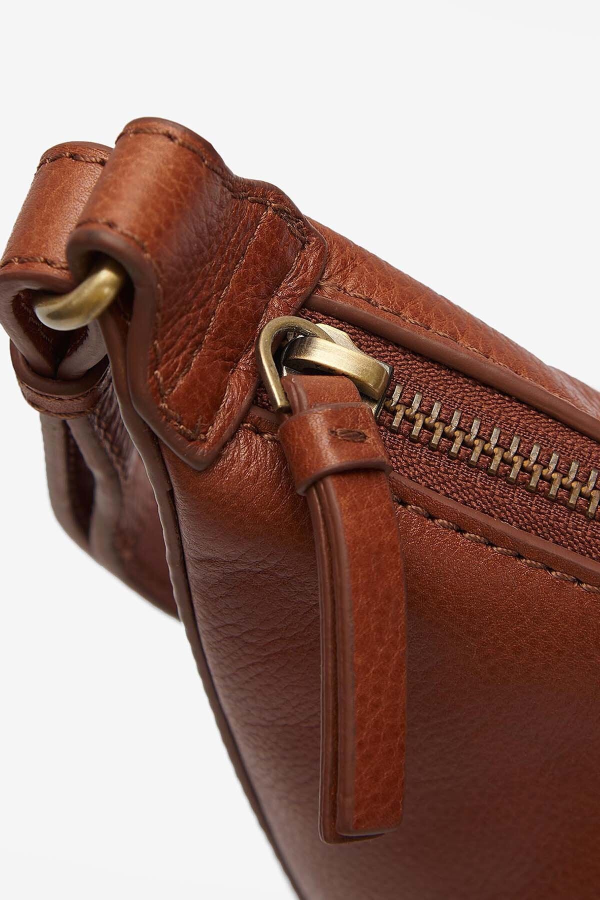 Laire Leather Half-Moon Bag - BROWN