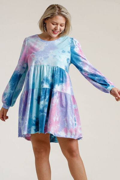 Robe trapèze étagée à manches longues et col rond tie-dye grande taille Umgee